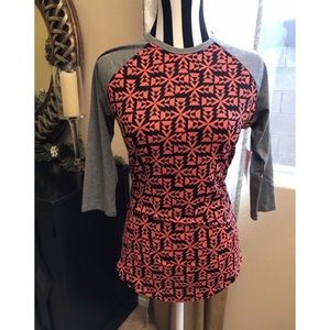 New With Tag! Cute LulaRoe Randy Shirt Size XS